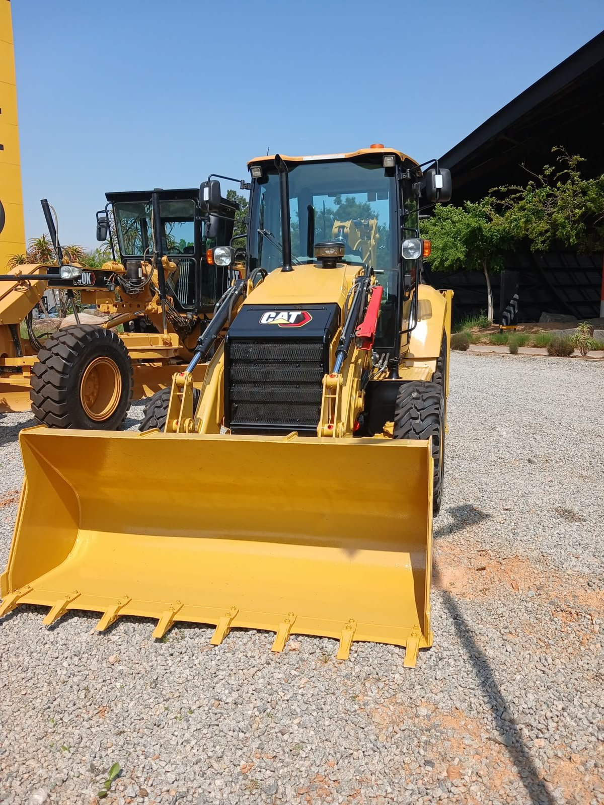 Cat 426F2 backhoe loader front bucket
