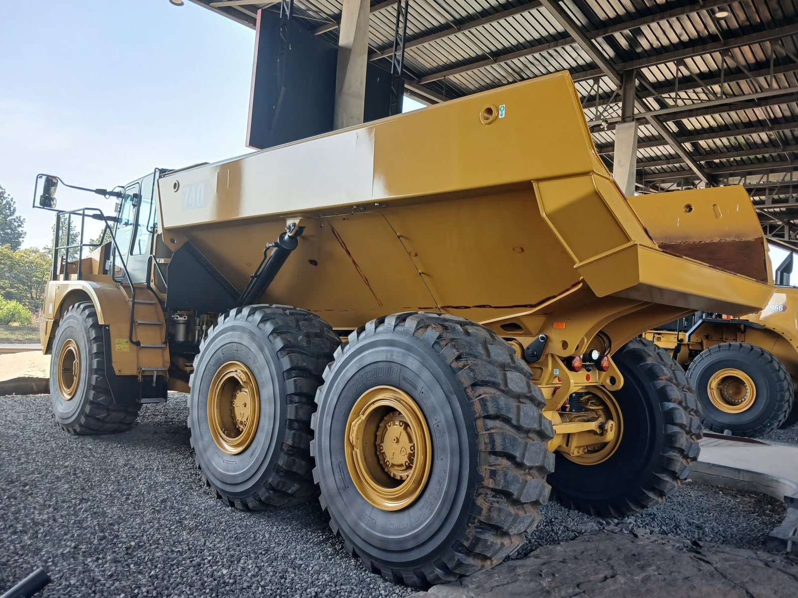 Cat 740 GC articulated truck rear body view